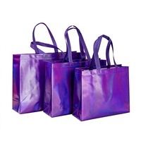 Sacs cadeaux en non-tissé violet holographique laminé imperméable en stock, sacs de shopping pour les magasins de vêtements pour femmes