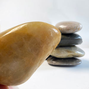 Ciottoli di Pietra Naturale Levigati e Lucidati Multicolore per Acquari e Decorazioni Paesaggistiche Esterne, Ecologici e Durevoli - Product Image 1