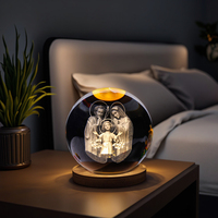 Estatuilla de crucifijo de Pascua cálida LED recargable Cruz de cristal 3D Jesús para luces de noche de luna Católica Cristiana para dormitorio