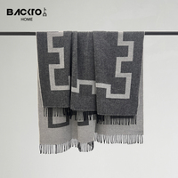 Haut de gamme 100% laine d'agneau tricot haute qualité couverture d'hiver moderne luxe glands frange jeter couverture salon canapé canapé lit