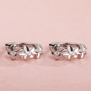 Orecchini a polsino da donna con micro pavé di zirconi a forma di fiore, gioielli alla moda - Product Image 3