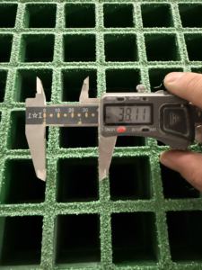 ตะแกรงไฟ<span class=keywords><strong>เ</strong></span>บ<span class=keywords><strong>อร</strong></span>์กลา<span class=keywords><strong>ส</strong></span><span class=keywords><strong>ส</strong></span>ำหรับสร้างทางเดินนกพิราบแข่ง แบบเรียบและแบบหยาบ <span class=keywords><strong>ส</strong></span>ำหรับงานเชื่อม ดัด และตัด - Product Image 3