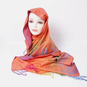 Noix de cajou Jacquard Turban en gros femmes hiver châles de plage colorée dame écharpe châles - Product Image 6