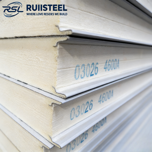 Panneaux sandwich en mousse PU isolante thermiquement pour l'extérieur et l'intérieur, revêtement mural en polyuréthane et métal - Product Image 4