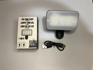 Mini Lumière d'Appoint <span class=keywords><strong>LED</strong></span> Portable RGB Rechargeable pour Selfie, Visioconférence, Téléphone, Tablette et Ordinateur Portable - Product Image 6