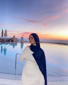 Cao cấp đồng bằng Modal Hijabs Trọng lượng nhẹ với 100% mềm phù hợp dưới mũ Muslim phụ nữ Dresses màu xanh đậm - Product Image 2