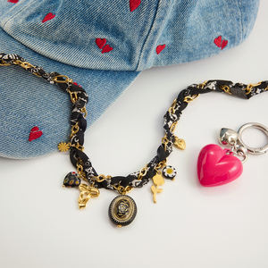 J & D 18K PVD placa de oro collar de acero inoxidable Vintage esmalte negro corazón acrílico Rosa cuerda collar - Product Image 6