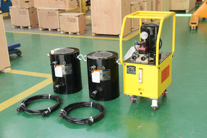 Cric hydraulique ENERPAC Série CLRG (504) à double effet haute performance 50T avec course de 100 mm 700 BAR - Product Image 1