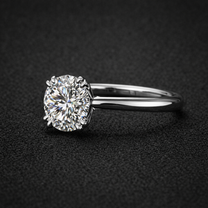 แหวนเพชรแพลตตินั่มระดับไฮเอนด์ ออกแบบสำหรับผู้หญิงที่มองหาเครื่องประดับหรูหรา เหมาะสำหรับงานแต่งงาน งานเลี้ยง และโอกาสพิเศษ - Product Image 3