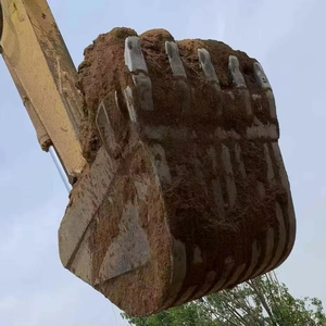 Excavatrice sur chenilles Komatsu PC240 d'occasion japonaise à bas prix de 24 tonnes - Product Image 6