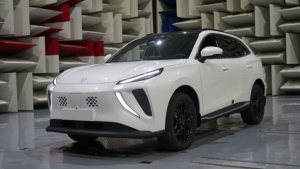 โรงงานตงเฟิงขายรถยนต์ไฟฟ้า Forthing Friday EV SUV พวงมาลัยขวา ระยะทางวิ่ง 500 กม. รถยนต์ไฟฟ้าสำหรับครอบครัว - Product Image 2