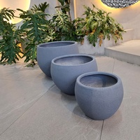 Pot Bunga Beton Minimalis Modern Desain Bundar untuk Penanam Tanaman di Pusat Perbelanjaan