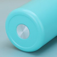Vente en gros de tasse de sport de voyage en acier inoxydable de 20oz 30oz gobelet isolé sous vide à double paroi avec paille rabattable et poignée supérieure