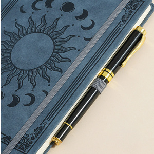 Bloc-notes A5 rétro en papier, couverture rigide, reliure spirale, sangle personnalisée, style universitaire, multifonctionnel, pour écrire, dessiner, journal, 100 <span class=keywords><strong>feuilles</strong></span> - Product Image 3