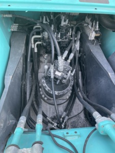 Excavatrice sur chenilles Kobelco SK260 d'occasion en bon état pour l'exportation - Product Image 2