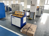 Machine de remplissage automatique d'extincteur de CO2 de pompe de surpression de la haute sécurité FM200