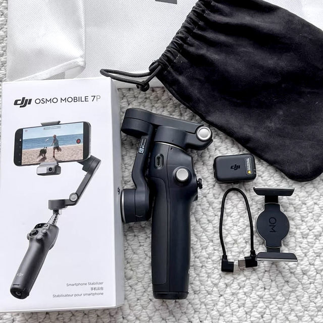 Hot Selling Osmo Mobile 7 / Mobile 7P Robust 3-Axis Gimbal Stabilization 10 Hour Battery Life & Phone Charging for OM 7 / OM 6
