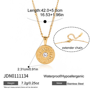 Collar con Colgante de Moneda Sol y Luna de Acero Inoxidable Impermeable, Chapado en Oro de 18K, Collares Celestiales en Capas - Product Image 6