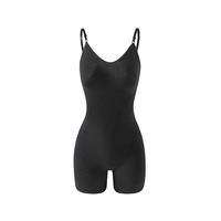 Corset à bretelles de grande taille Serrer l'abdomen soulever les hanches et la taille Pantalon plat shapewear pour femmes