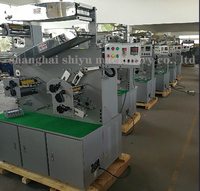 Machine d'impression d'étiquettes en ruban de nylon en tissu flexographique, machine d'impression flexo 8 couleurs pour les textiles d'étiquettes d'entretien des t-shirts
