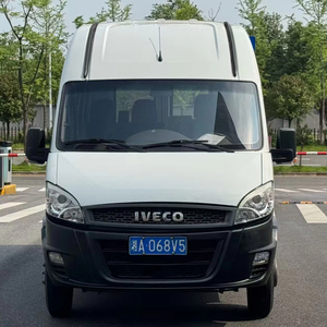 Iveco Daily 2.5T Classic A37 <span class=keywords><strong>2017</strong></span>, Techo Alto, 7 Plazas, 11 Metros Cúbicos de Capacidad, Doble Propósito para Pasajeros y Carga - Product Image 1