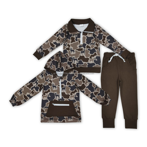 En stock, pantalon pour bébé garçon avec broderie MAMA'S BOY, poches camouflage bleues, tenues pour garçons, vente en gros, boutique pour tout-petits, prix d'usine, vêtements pour bébés - Product Image 2