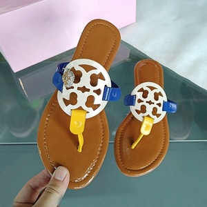 YESTEEM Chanclas <span class=keywords><strong>de</strong></span> <span class=keywords><strong>cuero</strong></span> sintético ligeras y transpirables para mujer, zapatos planos informales <span class=keywords><strong>de</strong></span> verano, Chanclas Para Mujer, sandalias para mujer - Product Image 6