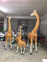 Nouveau Animal Pop Art Sculpture Aire De Jeux Extérieure Jardin Décoration En Fiber De Verre Peint Girafe Statue Artisanat Artificiel À Vendre