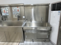 Tables de laboratoire de salle de nettoyage médical Table d'évier de lavabo de banc en acier inoxydable 304 avec robinet SS