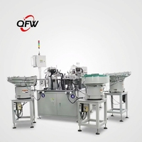 Machine d'assemblage entièrement automatique de vannes et de raccords en plastique QFW - Contrôle par PLC et pompe à engrenages