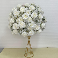 Boule de fleurs artificielles personnalisée IFG de 60 cm, rose blanche, hydrangea, souffle de bébé, boule de fleurs pour centre de table de mariage
