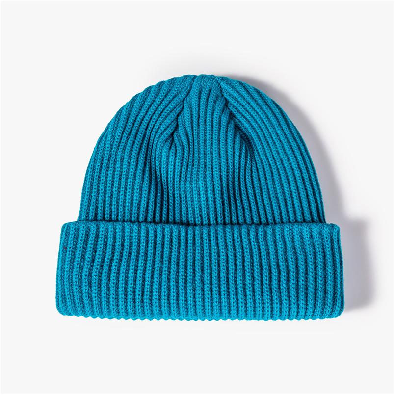 bleu lac profond