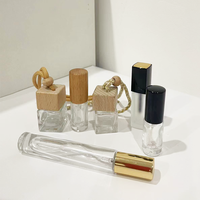 Flacon diffuseur carré pour voiture 10 ml en stock – Bouteille transparente avec bouchon à vis en bois personnalisé