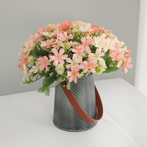 Arrangement de fleurs artificielles 5 branches 10 têtes en soie réalistes pour mariage et décoration intérieure - Product Image 3