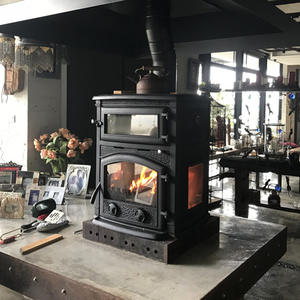 Cheminée à bois d'intérieur au design original - Product Image 4