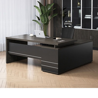 Ensemble bureau et chaise de direction, bureau de direction simple, ambiance luxueuse, bureau de direction