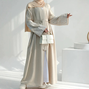 Vestido Maxi Modesto para Mulheres Muçulmanas com Manga de Renda e Detalhes em Patchwork, Abaya Dubai Kaftan, Corte Solto para Uso Diário durante o Ramadan - Product Image 3