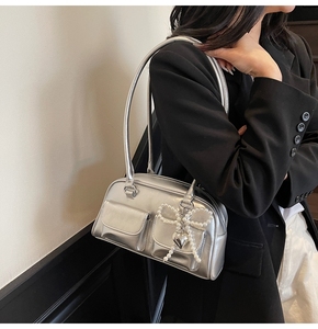 Borsa a Spalla da Donna di Alta Qualità in Morbida Pelle PU, Piccola Borsa da Viaggio Sottobraccio di Lusso per Ragazza dai Colori Caramella - Product Image 2