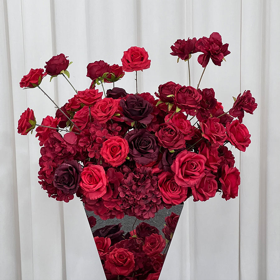 ลูกบอลดอกไม้ 2 ดอก