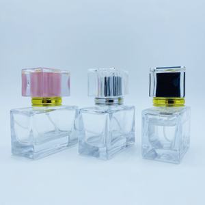 Botella de Perfume de Vidrio Transparente de 30 ml con Tapa de Plástico para Creaciones de Fragancias DIY en el Cuidado Personal, Frascos de Perfume DIY - Product Image 1