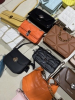 Nouveaux sacs d'occasion VIP de haute qualité sélectionnés en balles – Sacs à bandoulière et sacs fourre-tout de marque