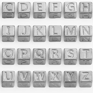 Perles d'espacement en acier inoxydable carrées de 7 mm avec initiales pour la fabrication de bijoux DIY, perles d'<span class=keywords><strong>alphabet</strong></span> à grand trou, accessoires - Product Image 5