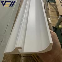 Plinthes et corniches en gros VELL, moulures de plafond, plinthes blanches apprêtées, plinthes de finition