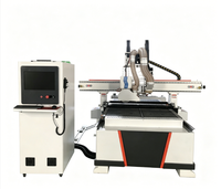 Routeur CNC ATC multifonctionnel pour la gravure sur bois avec grandes et petites lames de scie pour le travail du bois de meubles et la découpe par nesting