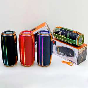 Enceinte portable Wesdar Bt 5.4 avec lumières RVB et basses puissantes, enceinte sans fil d'extérieur avec poignée, entrée USB/AUX, IPX5 - Product Image 5