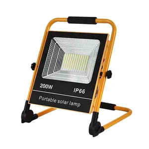 Tragbares Ip66 wasserdichtes Outdoor Camp Solar Flutlicht 50W 100W 150W 200W 300W 400W Smd Wiederauf lad bares IP65 Solar LED Flutlicht