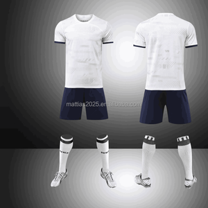 طقم زي كرة قدم مخصص للأطفال من الجنسين - قميص وشورت سريع الجفاف 100% بوليستر للتدريب - Product Image 6