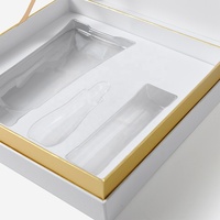 Emballage en carton recyclé pour cosmétiques avec doublure en éponge gaufrée pour les soins de la peau, des cheveux et du corps, les ensembles de parfums