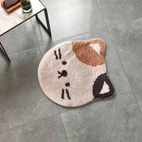 Karpet Bentuk Kucing Calico Lucu Anti-Selip Lembut Berbulu Halus Alas Lantai Dekoratif Bentuk Hewan untuk Dekorasi Kamar Anak.