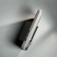 Étui de téléphone à chargement sans fil en fibre de carbone pour iPhone 16 14 15 Pro Max 16 Pro 13 12, coque rigide en PC avec lentille en alliage et couleurs contrastées